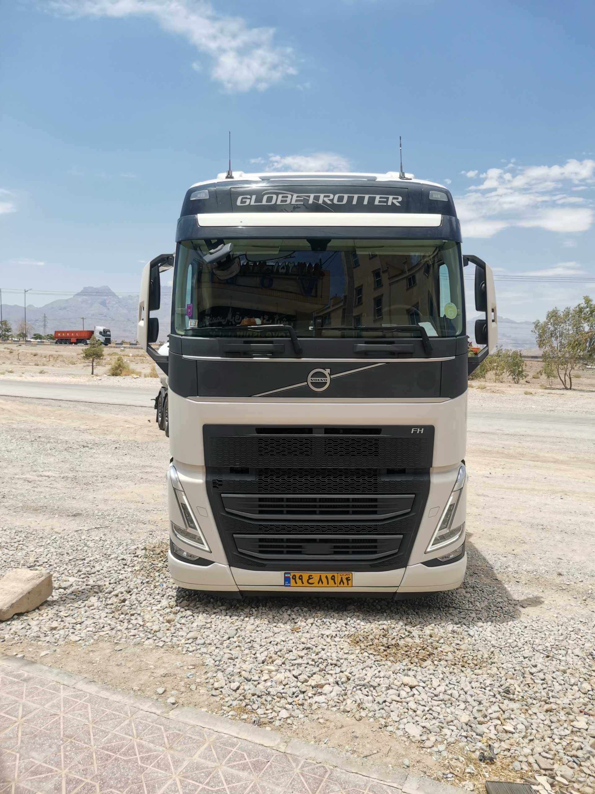 اولین و تنها مرکز خدمات تخصصی برق و دیاگ ولوو و رنو نسل جدید در مهریز یزد